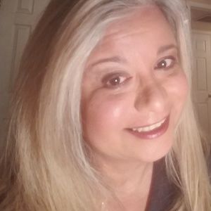 Meet your Posher, Janet